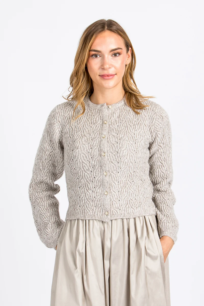 Madame Marie Strickjacke Avenara beige