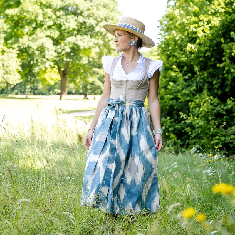 Baumwoll-Dirndlschürze "Ikat Blau"