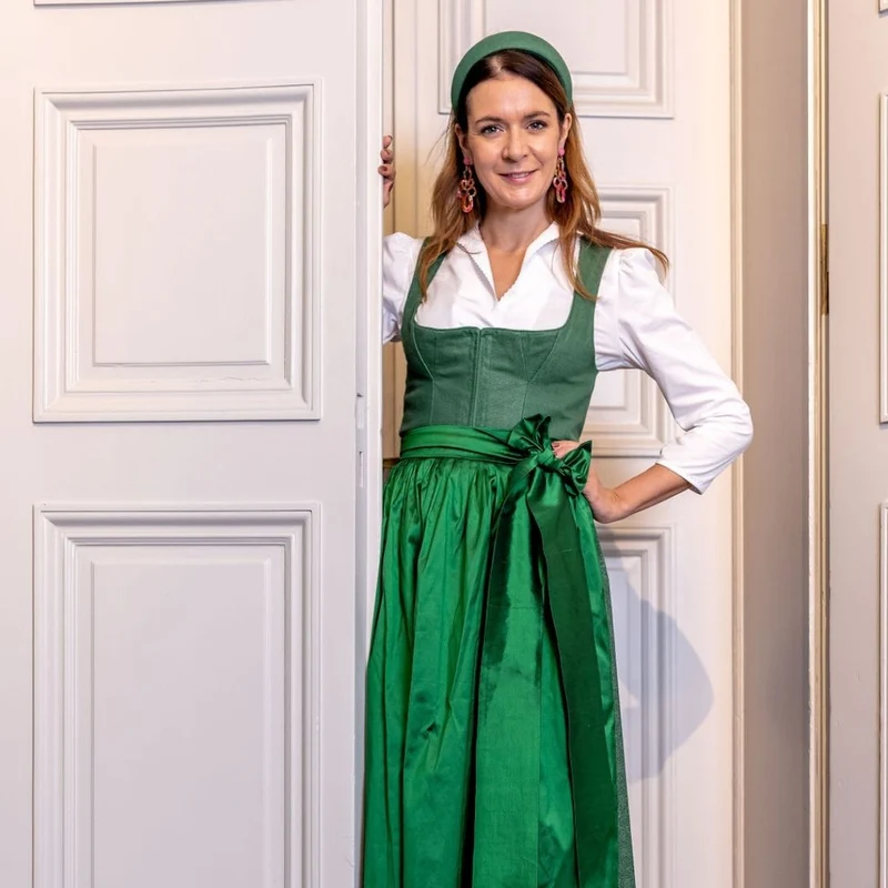 Seiden-Dirndlschürze Viktoria Dunkelgrün
