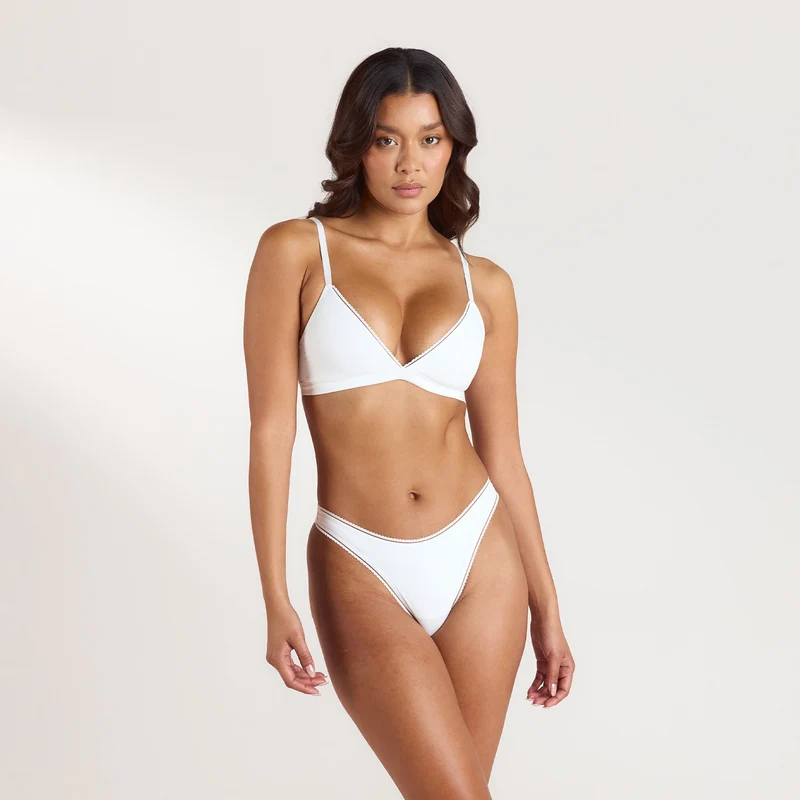 Comfort Triangle Bralette - Weiß