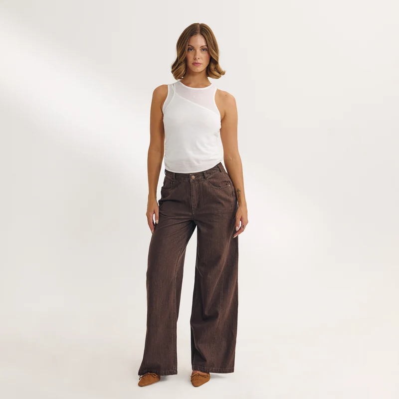 Low-Rise-Jeans mit Weitem Bein - Espresso