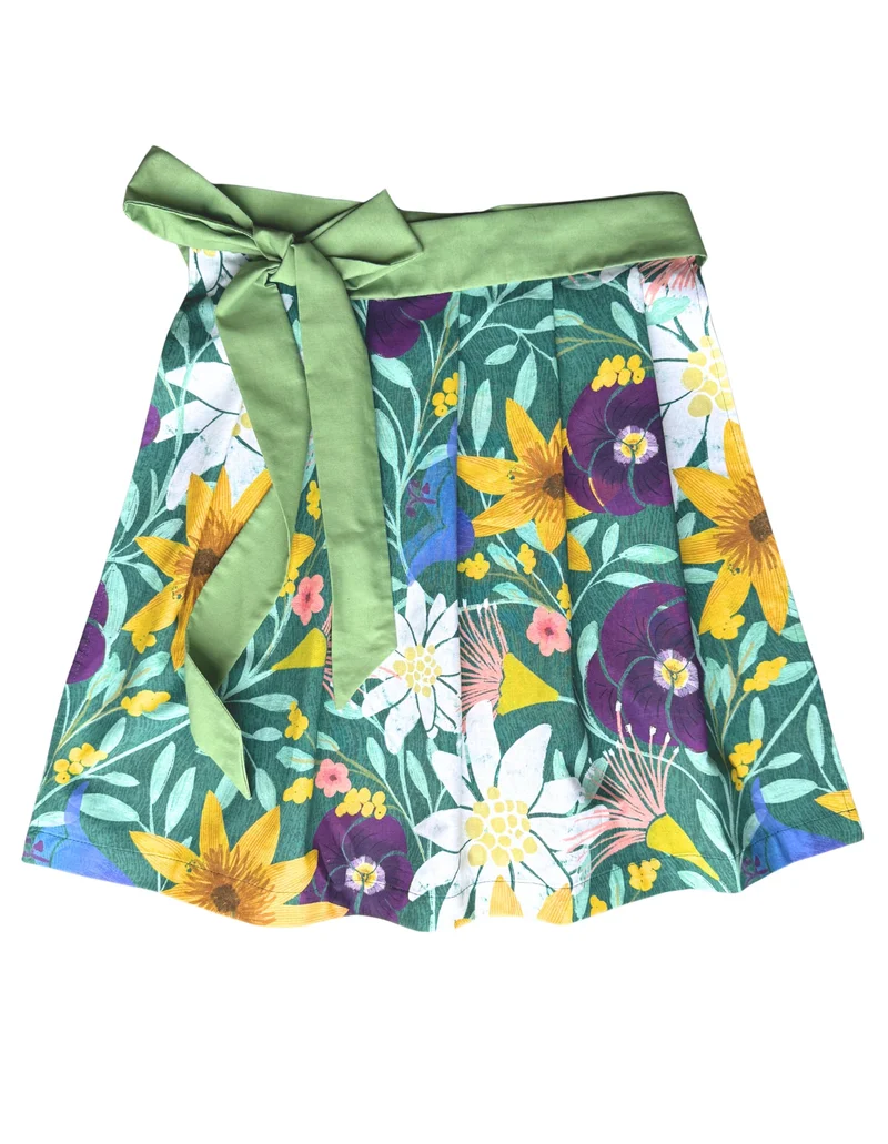 Edelweiss & Floral Print Apron: MADE-TO-ORDER