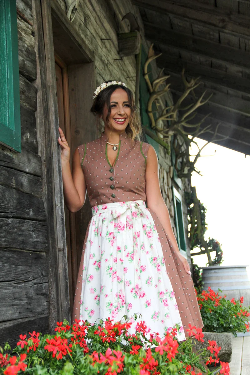Vintage Baumwolldirndl Goldstich braun mit Blumenschürze 65cm