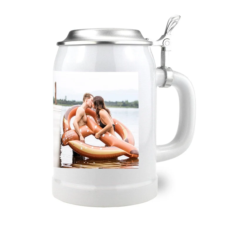 Foto Bierkrug mit Zinndeckel