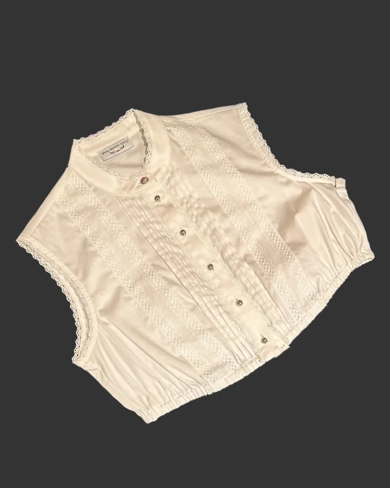 Dirndlbluse Anno Domini Design Bella hochgeschlossen weiß
