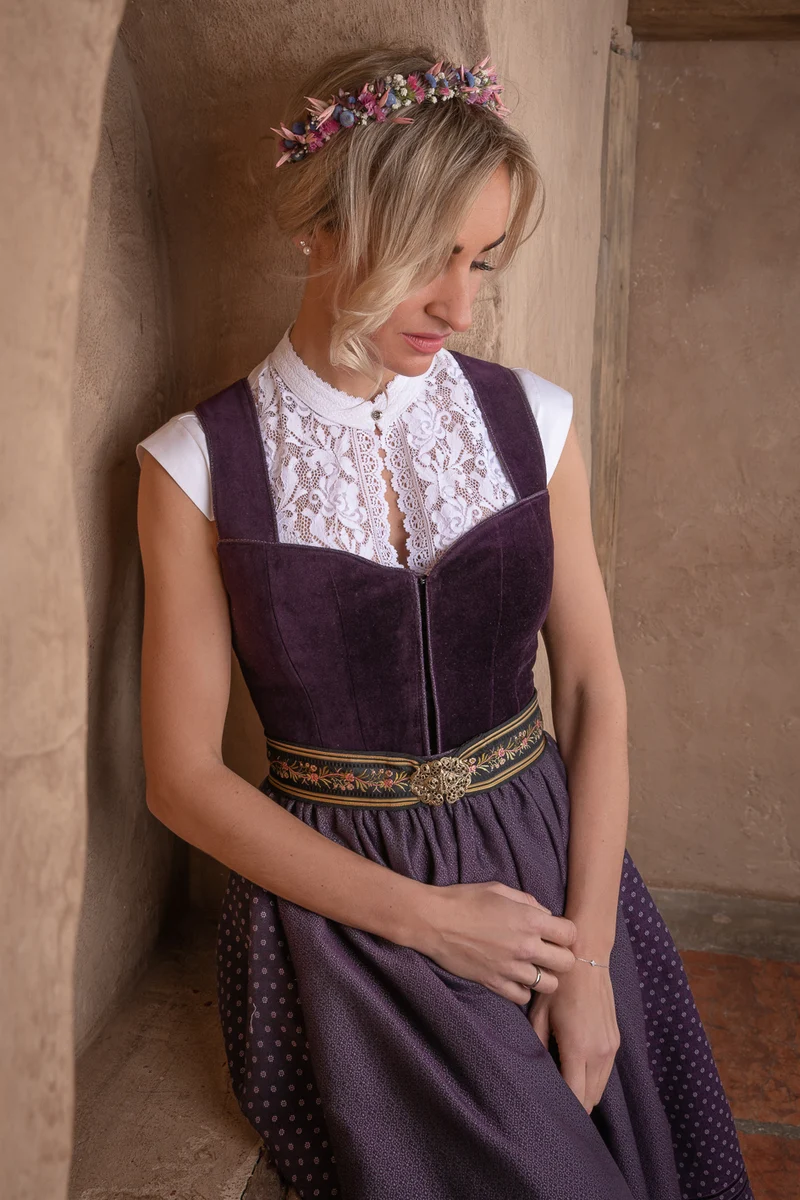 Samtdirndl Anno Domini Liliane 70cm pflaume