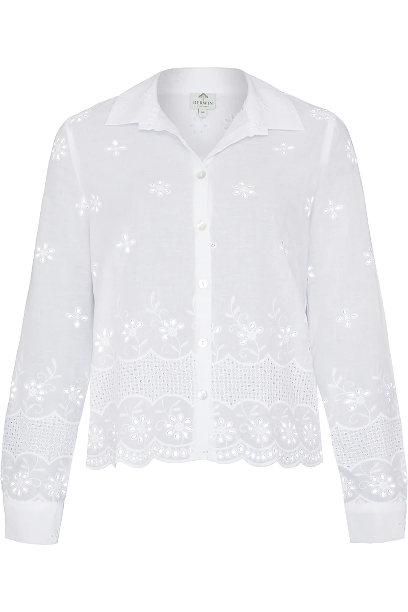 Trachten-Bluse mit floraler Lochstickerei